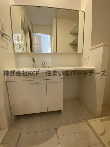 Ariaの洗面所|脱衣スペースもあります