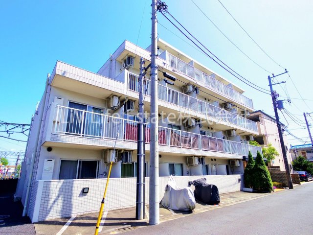 センチュリー小平美園町マンションの外観