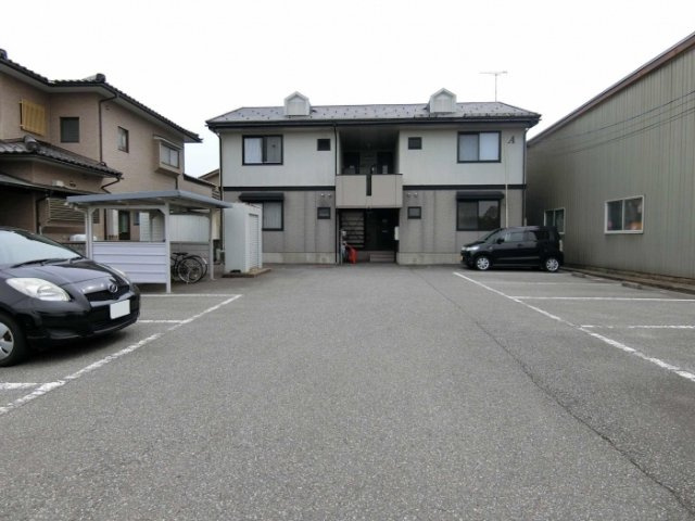 メゾン・パストラル　A棟の駐車場