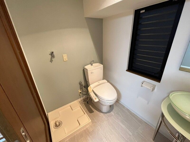 大阪市浪速区桜川２丁目の賃貸マンションのトイレ