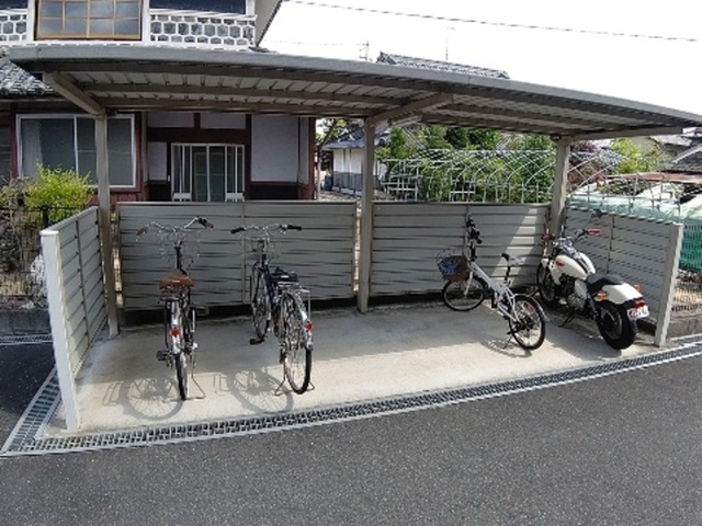 プロミネンスのその他|駐輪場