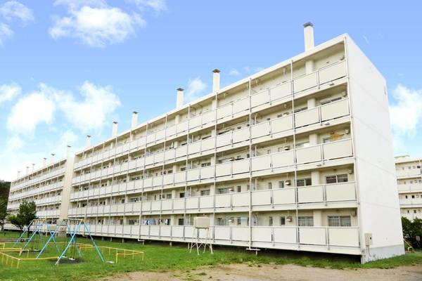 ビレッジハウス川沿2号棟の外観
