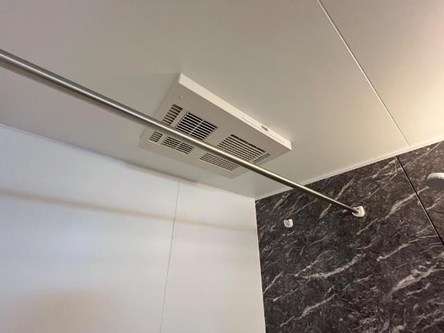 仮）高崎市上小鳥町Ｎ様アパート新築工事の設備|浴室乾燥機（イメージ）