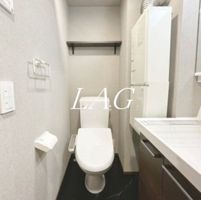 【トイレ】 | VALUE MAISON higashi-jujo | トイレです。
