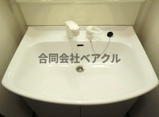 【独立洗面台】 | リファイン椥辻 | 独立洗面台、朝の身支度には欠かせません