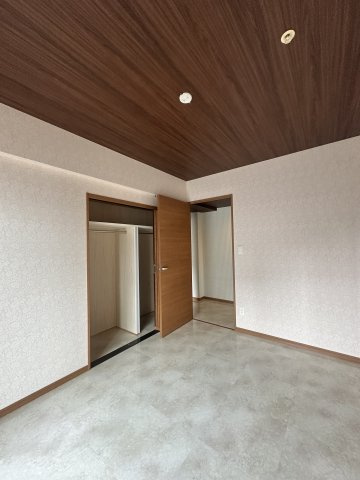 ザ・クロスメントの洋室