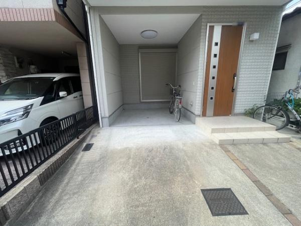 【駐車場】