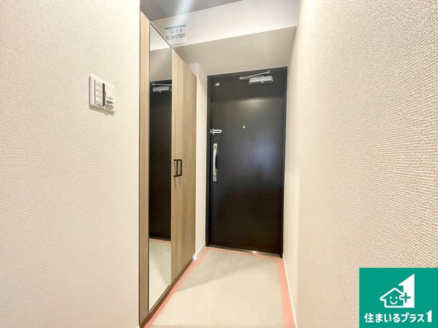 ファミールハイツ堺Ⅱ番館の玄関|シンプルで使いやすい玄関です