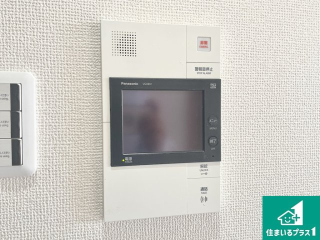 ファミールハイツ堺Ⅱ番館の防犯設備|カラーモニターインターホンです♪