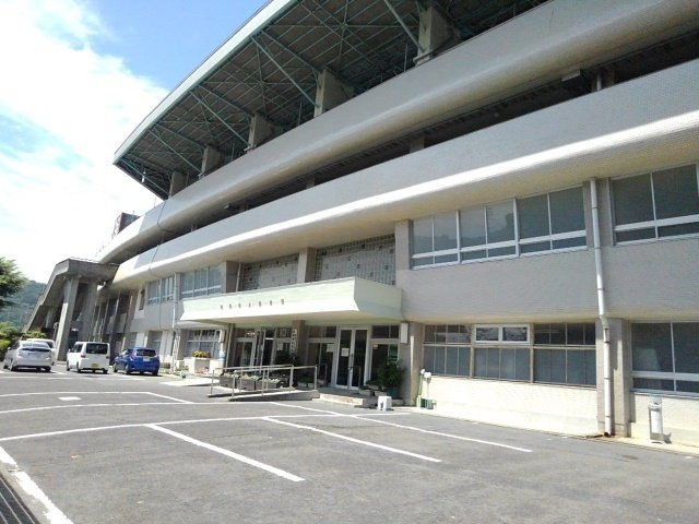 サン　フォーリストの周辺|西階運動公園まで1100m