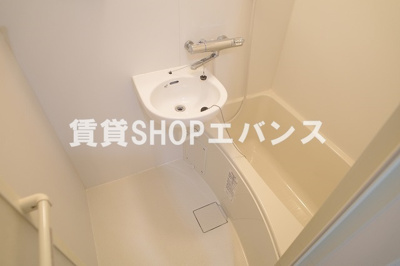 【浴室】 | メゾンコスモ | コンパクトで使いやすいお風呂です