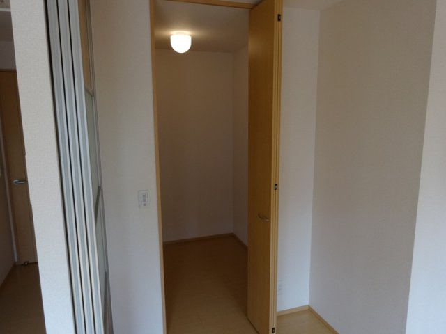 メゾン　ド　ハーモニーの収納
