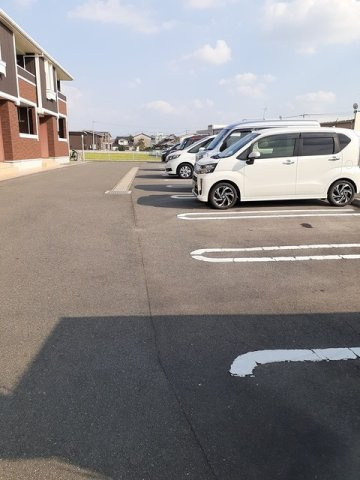 ＣａｍｅｌｌｉａⅠの駐車場|駐車場完備です