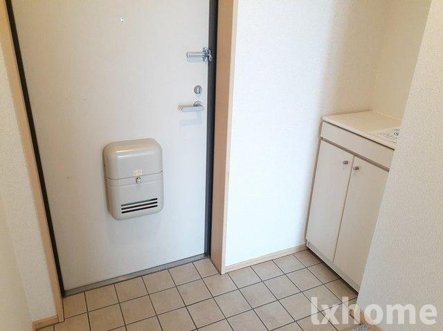 パールハイツの玄関