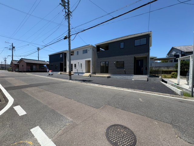 クワイエ　羽島郡岐南町薬師寺第2　全3区画分譲の外観|「現地（2026年7月24日）撮影」　
■全体写真　
■ヤマダ不動産　株式会社リライフ　
