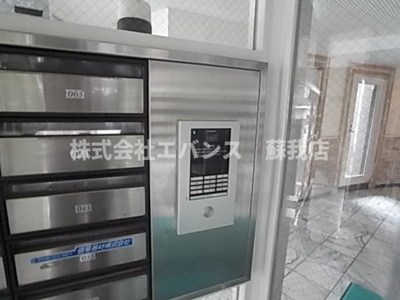 【エントランス】 | クリスタルスクエアINOHANA