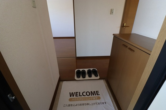 ハイカムールＮの玄関|玄関