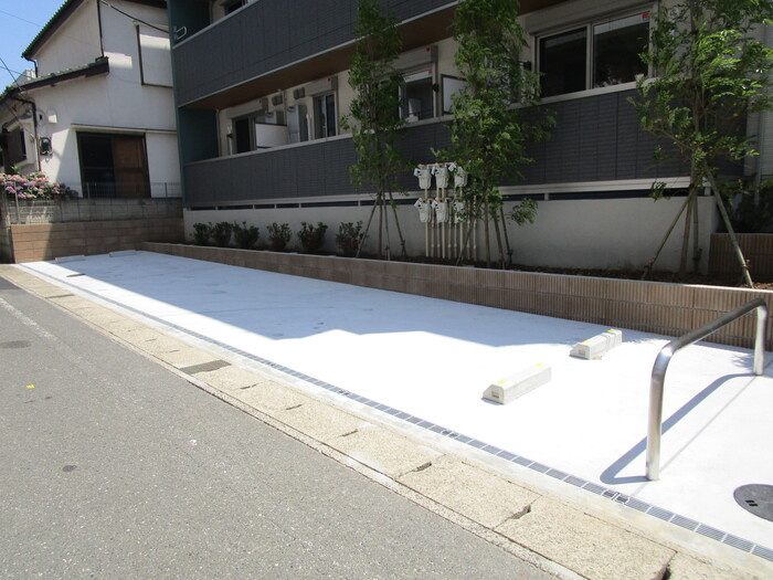 【駐車場】