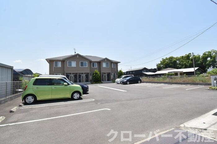ヴェルデ柞原の駐車場|駐車場