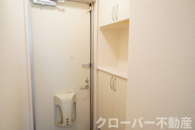 グランドフォレストの玄関