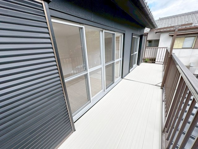 中古住宅　加野2丁目のバルコニー