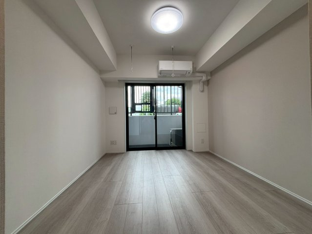 調布市上石原１丁目の賃貸マンションの居間・リビング