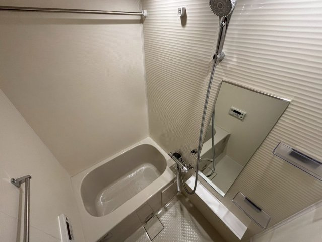 調布市上石原１丁目の賃貸マンションの浴室