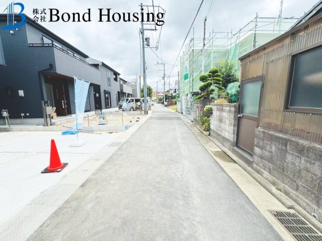 全8棟　4号地　駐車２台　SIC付　西区竜が岡1丁目　新築戸建の洋室