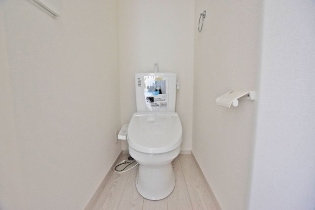 テラシエ高司3丁目新築一戸建て│4LDK+駐車1台のトイレ|温水洗浄便座付きで、毎日快適にお使いいただけます。