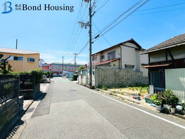 WICあり収納豊富　田町1丁目　新築限定1棟の前面道路含む現地写真