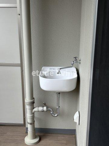 ライオンズみずほ台サーパスレジデンスの設備|バルコニーにあるシンクです