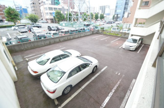 【駐車場】
