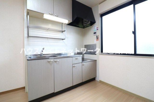 ロイヤルあけぼの Ａ/Ｂのキッチン|キッチン（参考同型205号室室内写真）