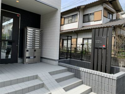 リブリ・マルエ シティーのエントランス