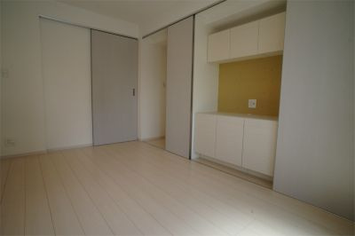 リブリ・マルエ シティーの内装|別部屋参考写真となります