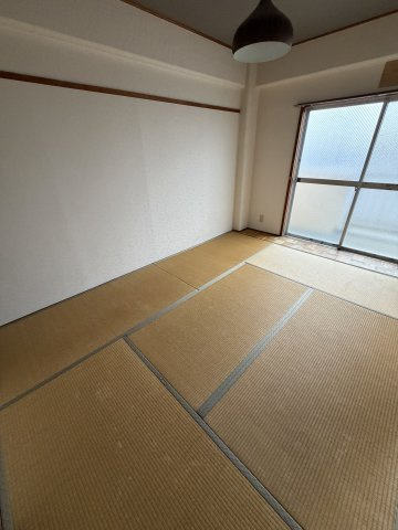ラッフィナート海運町の寝室