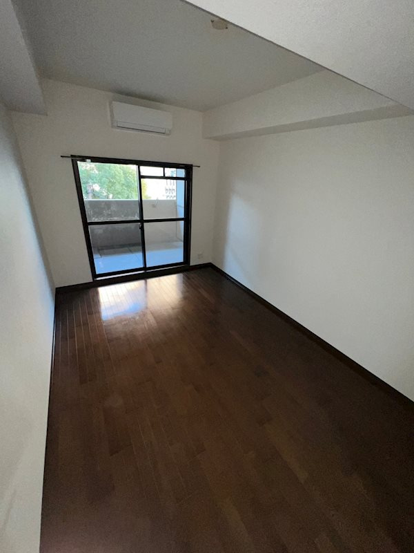 リーガル神戸元町の居間・リビング