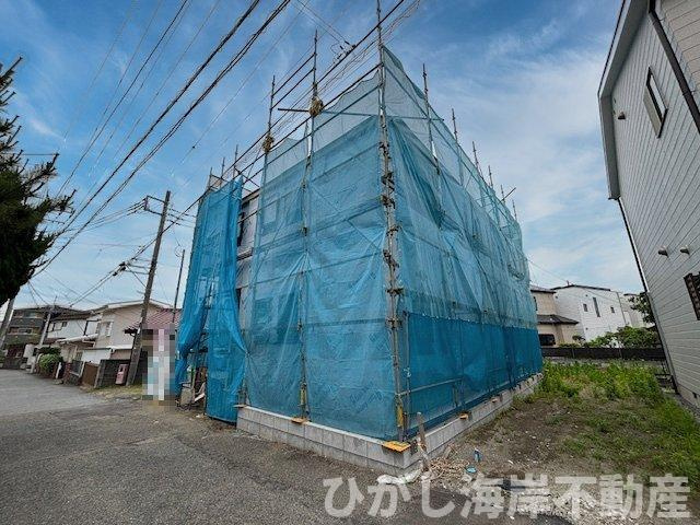 茅ケ崎市出口町　新築戸建の外観|5月23日撮影　建築中　現地外観