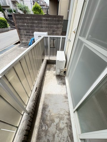 プチハウス仁川のバルコニー