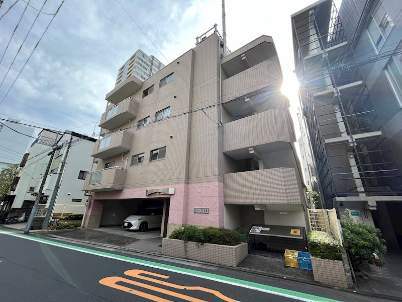 サント・コア目黒の外観