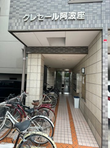 クレセール阿波座のエントランス
