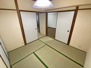 ガーデンハイツ魚崎の寝室