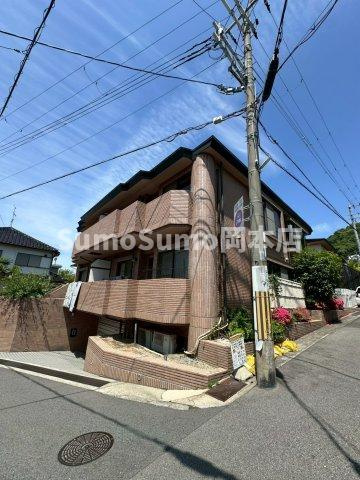 ヴォーン岡本の外観|外観は落ち着いています