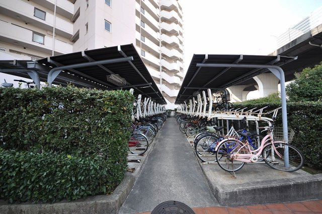 スペリオシティ泉北深井の駐輪場|駐輪場
