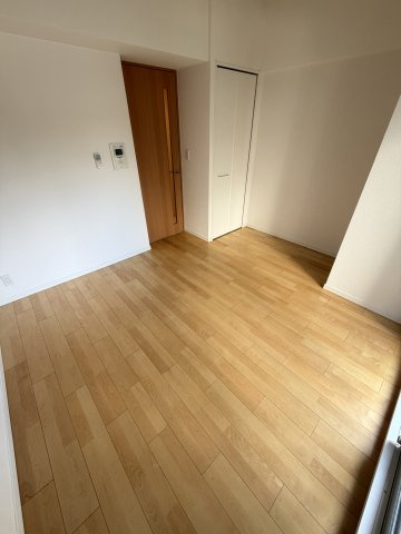 エスライズ西本町の居間・リビング