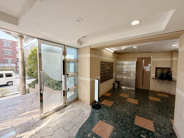 パークウェル下北沢のロビー| 