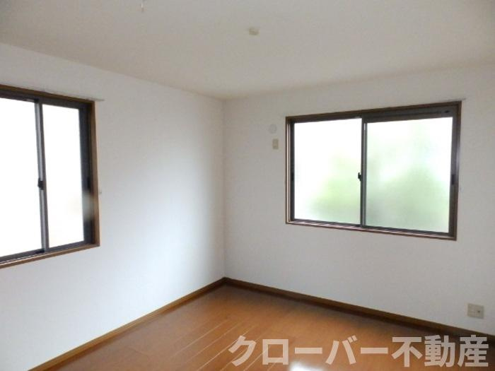 リビングタウン宇多津 B棟の内装|西洋室７帖