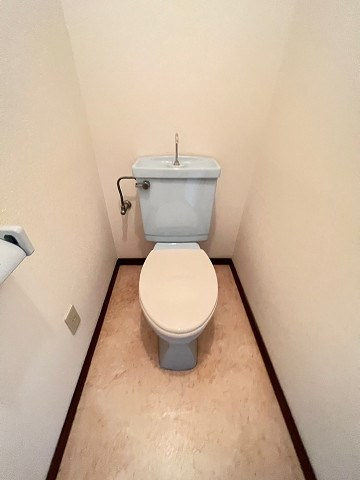 サンシャイン塚口のトイレ|清潔感のあるトイレです