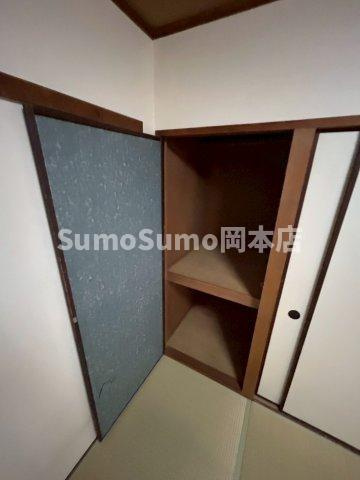 ジーライズ東灘深江の収納|こまごまとしたものを収納できそうですね