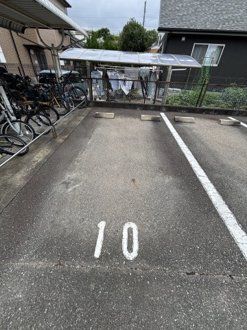 ツインコートの駐車場